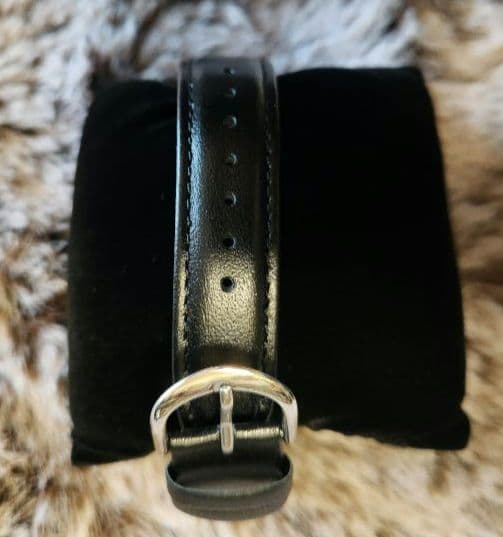 未使用★ファイナルファンタジーVII リメイク　腕時計　ティファ・ロックハート