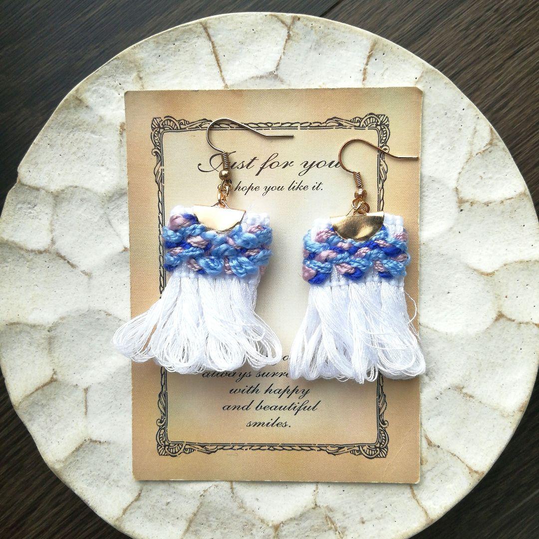 再販7　フリンジ　白　ブルー　ピアス　イヤリング　タッセル　ハンドメイド