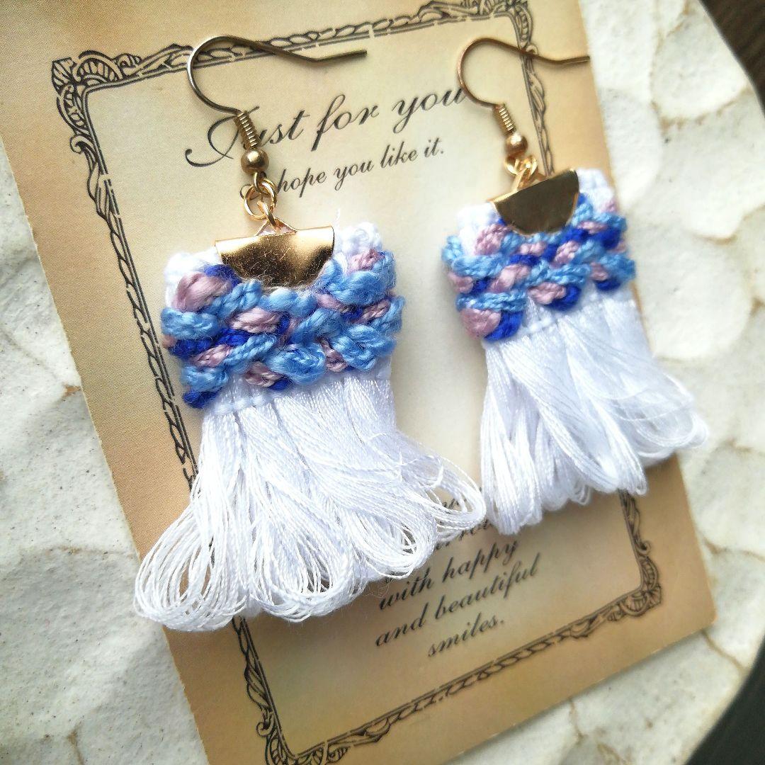 再販7　フリンジ　白　ブルー　ピアス　イヤリング　タッセル　ハンドメイド