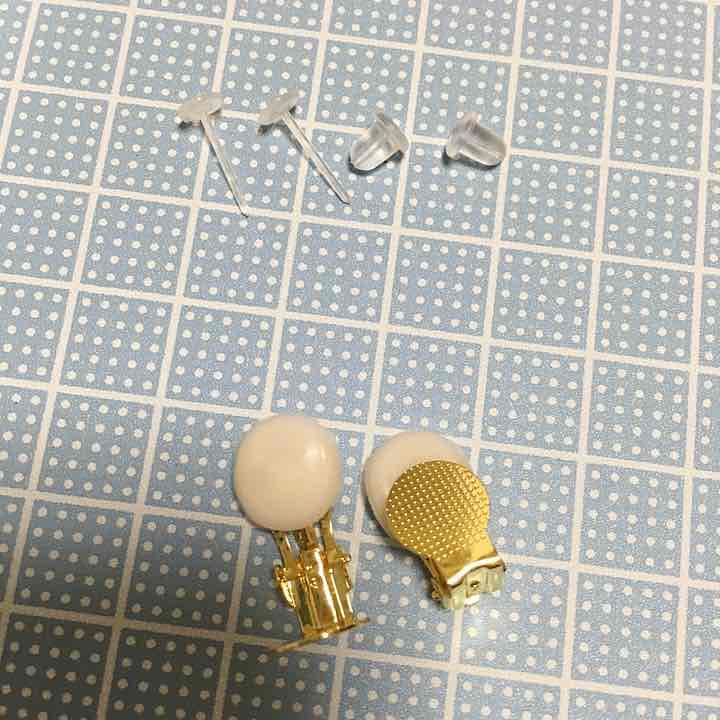 専用 スモールレディ [ちびムーン] イヤリング 樹脂ピアス