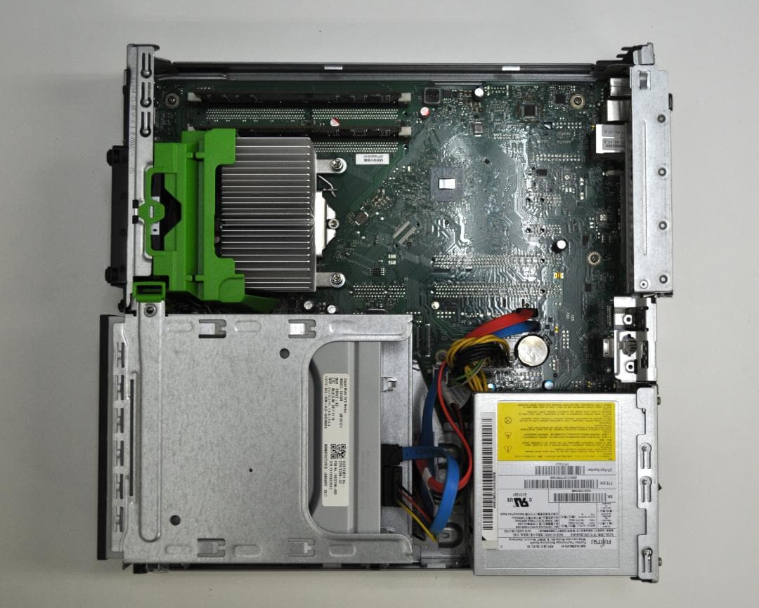 パソコン Core i3(第6世代) FUJITSU D556/PX Win11