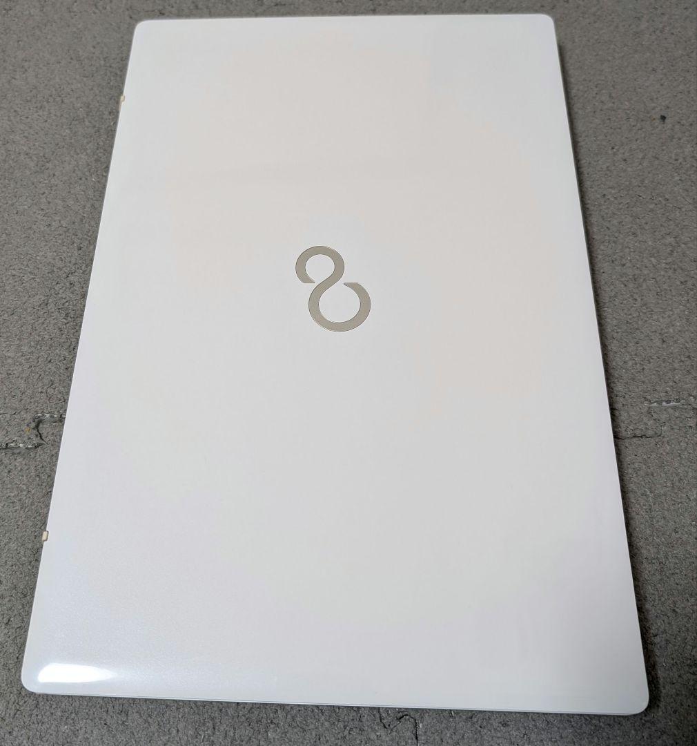 Fujitsu LifeBook AH53/C2 Core i7第8世代