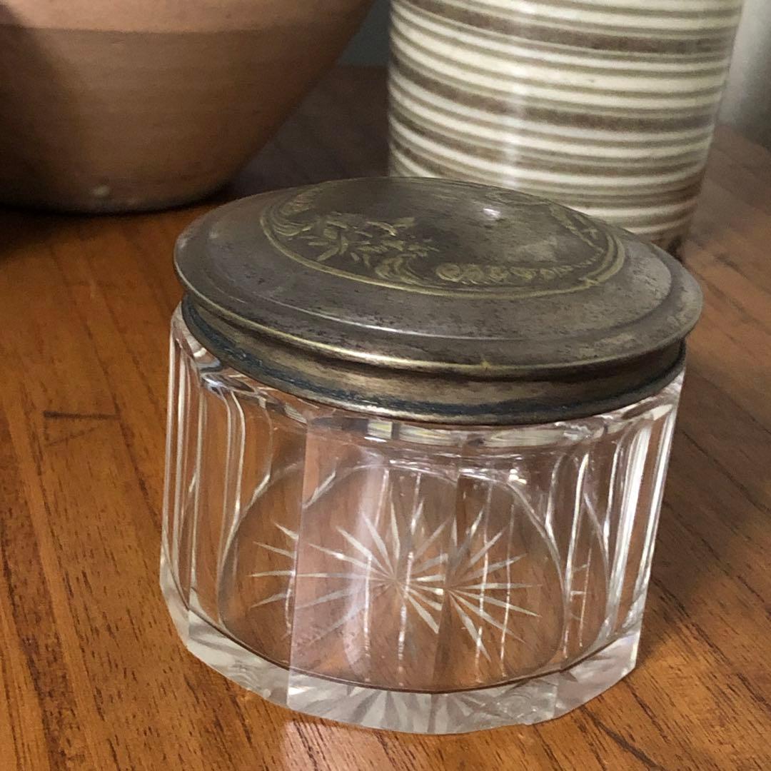 ◆488◆アンティーク ビンテージ 銀色蓋付ガラス小物入れ box