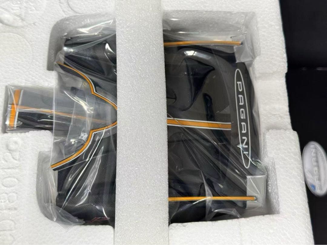 新品 未使用 LCD モデル 1/18 パガーニ ウアイラ ミニカー 全開閉