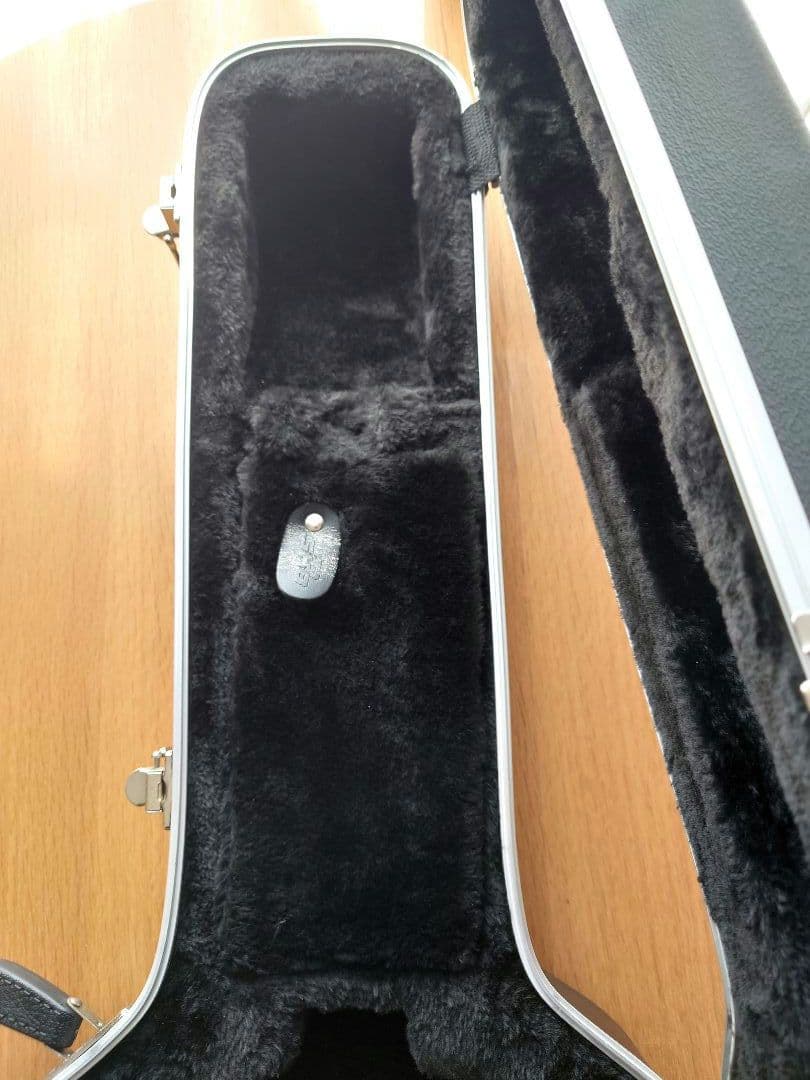 SKB-300 ミニギター・薄型アコギ用ハードケース【リトルマーチン等に】