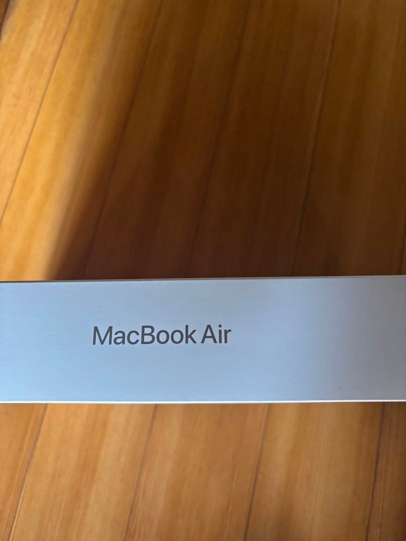 新品未開封　MacBook Air シルバー　MWOM3JA 即発送　送料無料