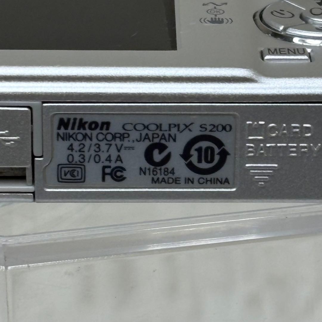 Nikon カメラ　COOLPIX S200 シルバー　コンデジ　動作品