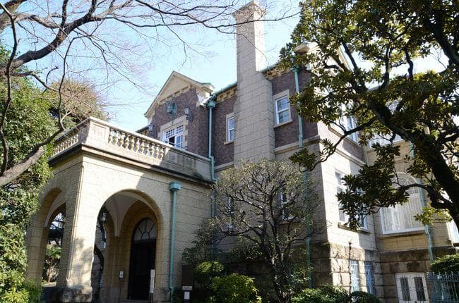 昭和レトロ洋館「鳩山会館」　白色模型