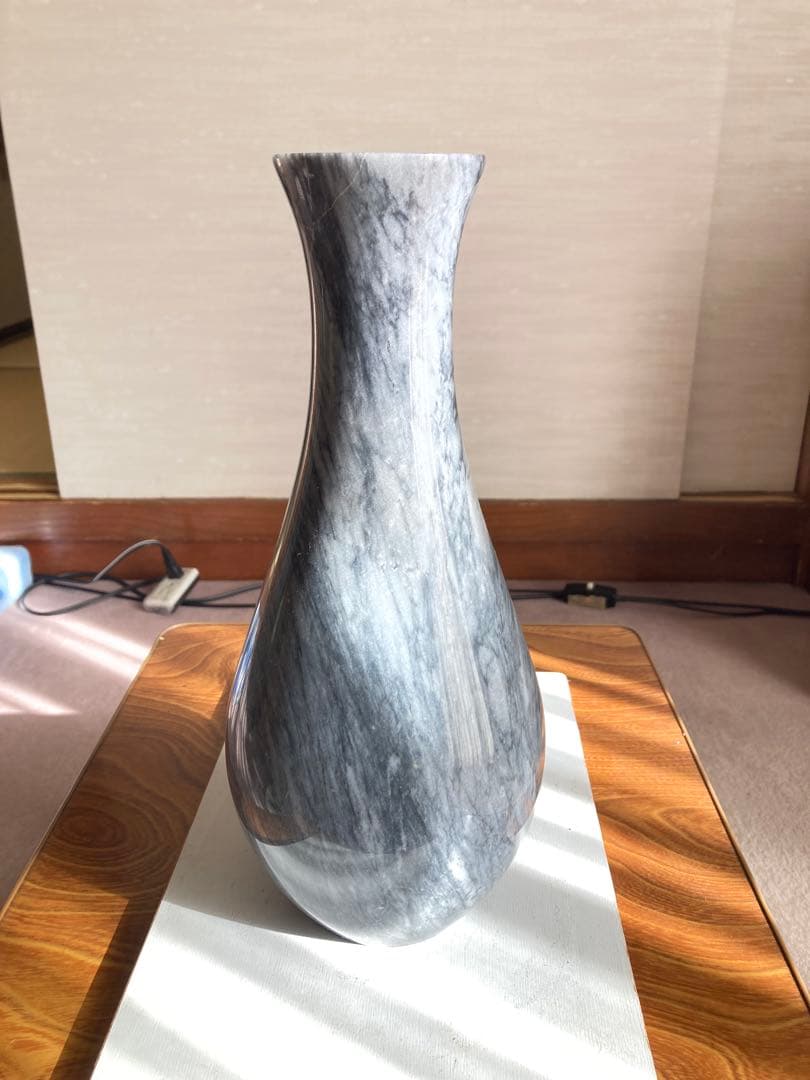 花瓶　置物　大理石　高さ約31cm