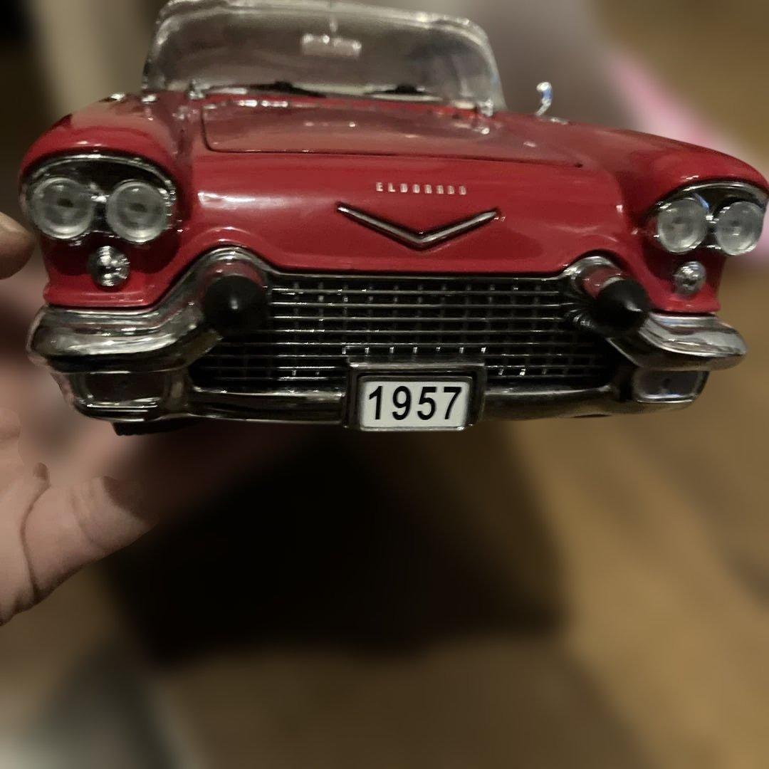 サンスターキャデラック1/18