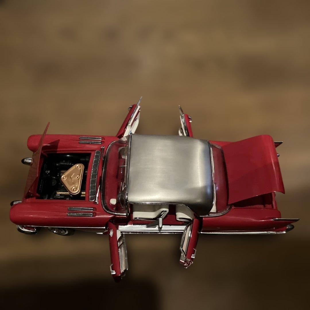 サンスターキャデラック1/18