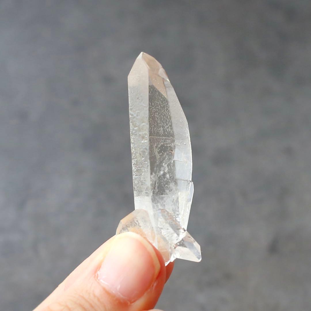 ダブルポイント ヴィジョンクォーツ 水晶 天然石 希少 鉱物 両剣水晶