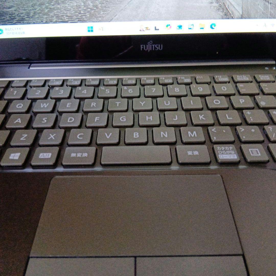 美品 E⑦ 富士通　FMVC90E3K　CH90/E3