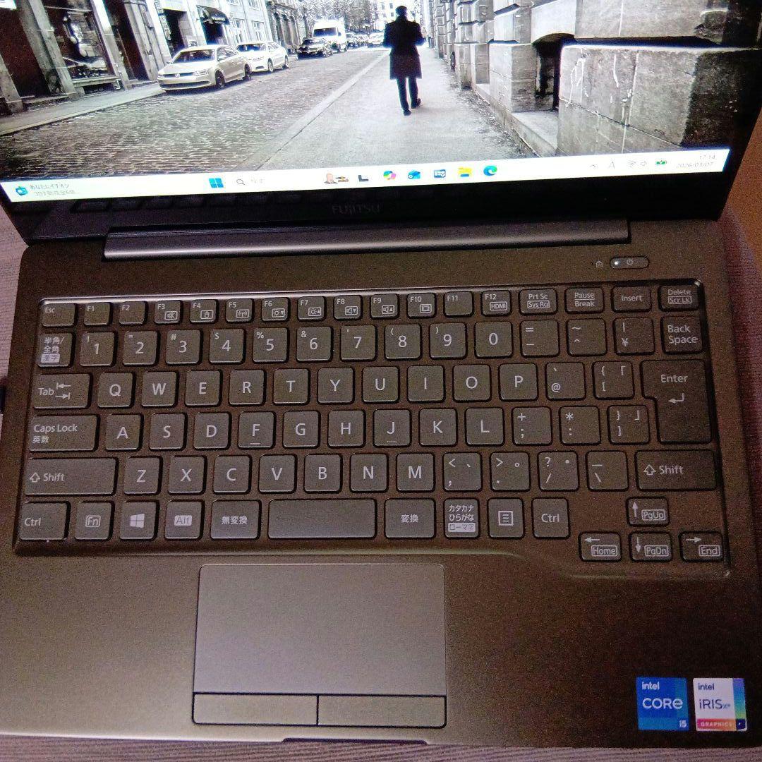 美品 E⑦ 富士通　FMVC90E3K　CH90/E3