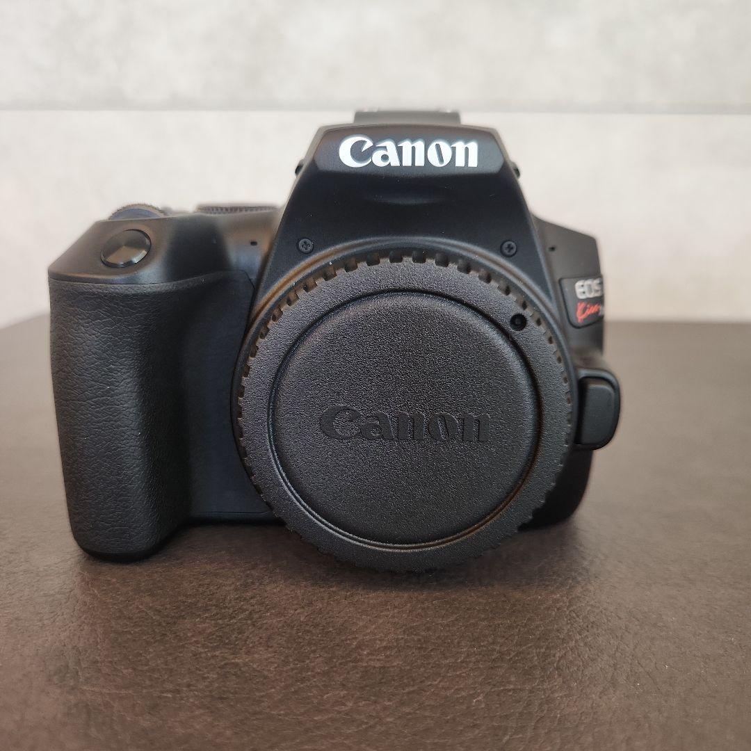 【ほぼ未使用】Canon EOS Kiss X10 本体 + レンズ