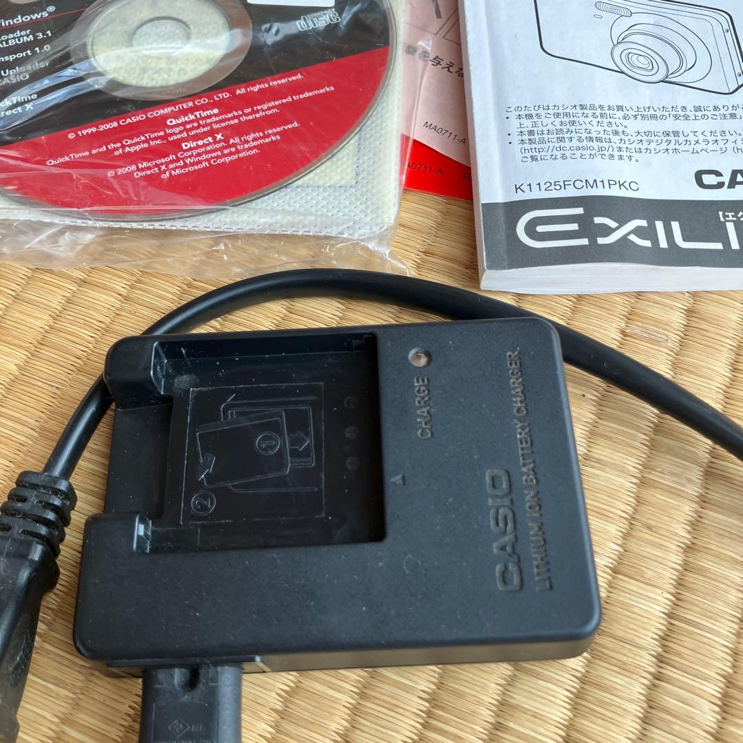 デジタルカメラ CASIO EXILIM EX-Z85 9.1MP
