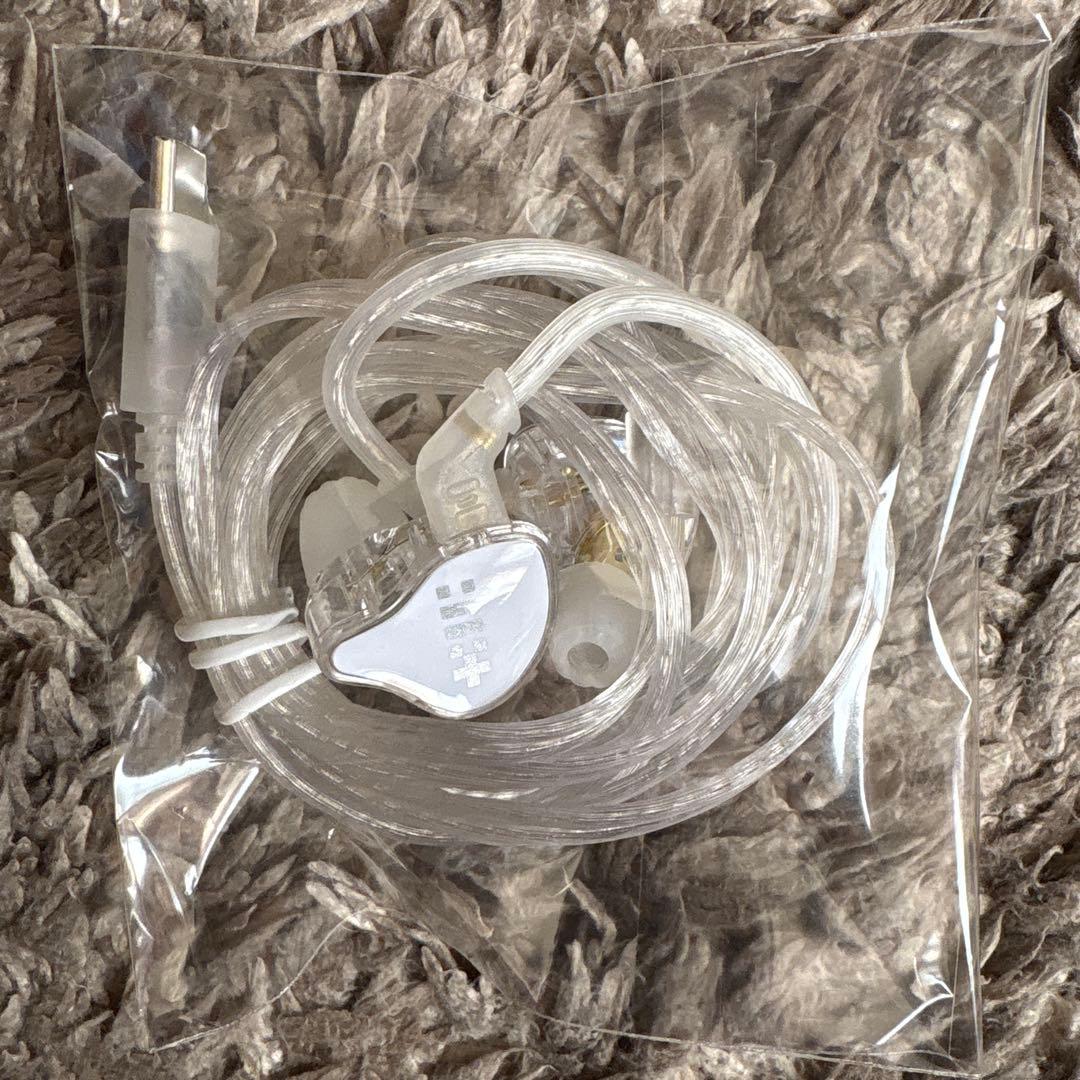 illit bomb merch ver CD イヤホンのみ