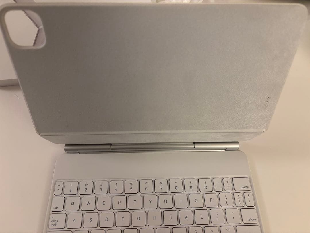 純正　美品　iPad Magic Keyboard White