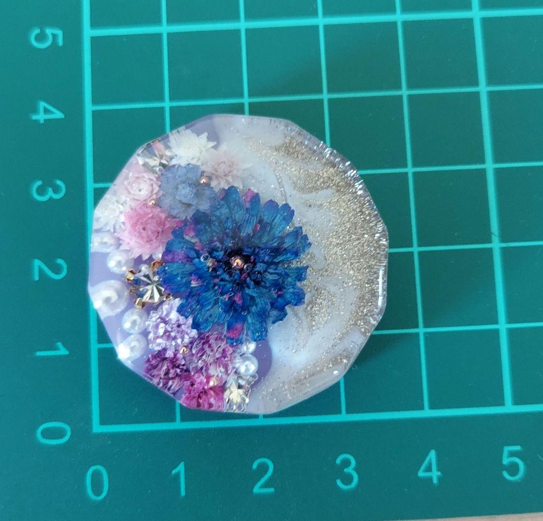 【1300】レジン　マトリカリア　ヘアゴム　ポニーフック　ブロ―チ　ハンドメイド