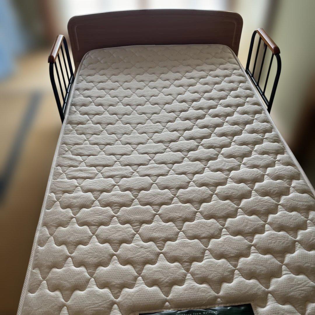 ニトリ　電動リクライニングベッド　 ベッドマット　シングル　ライトブラウンカラー