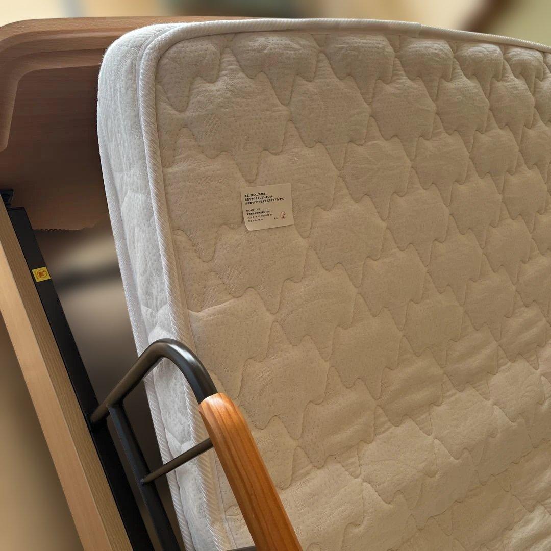 ニトリ　電動リクライニングベッド　 ベッドマット　シングル　ライトブラウンカラー