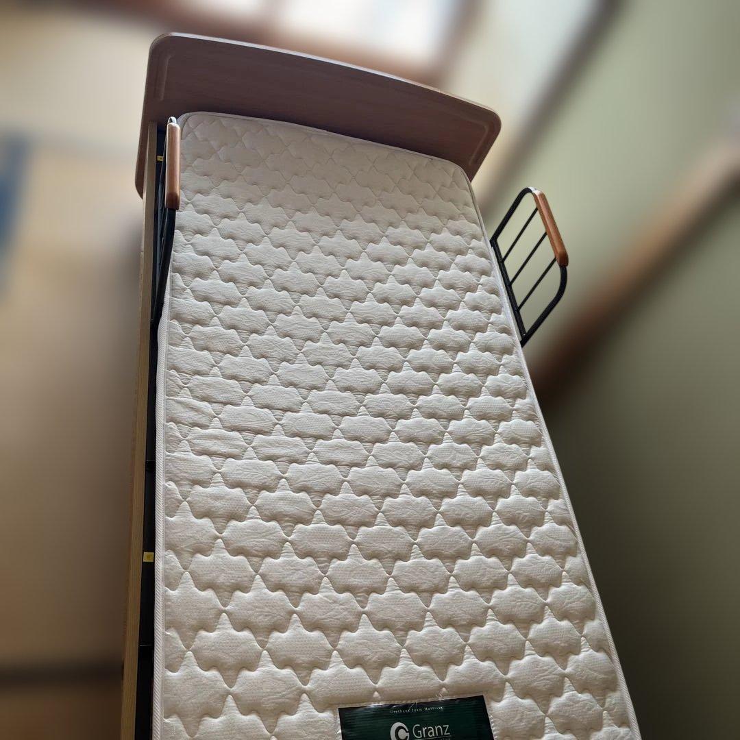 ニトリ　電動リクライニングベッド　 ベッドマット　シングル　ライトブラウンカラー