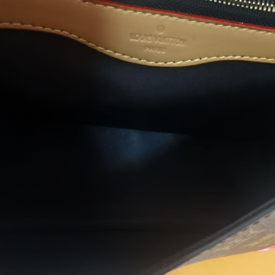 モノグラム クラッチバッグ