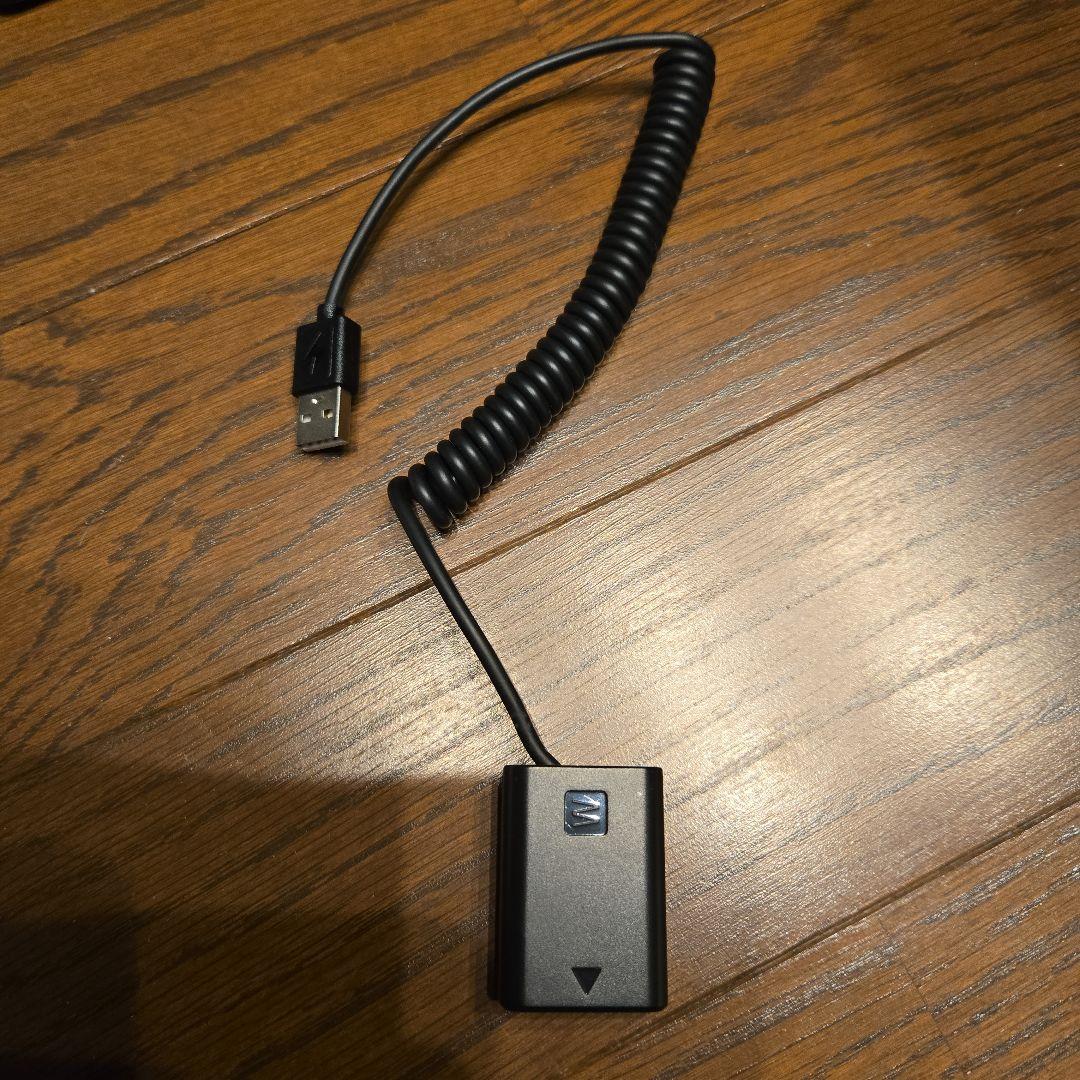 SONY α7 II ミラーレスカメラ 本体と付属品（新品三脚）