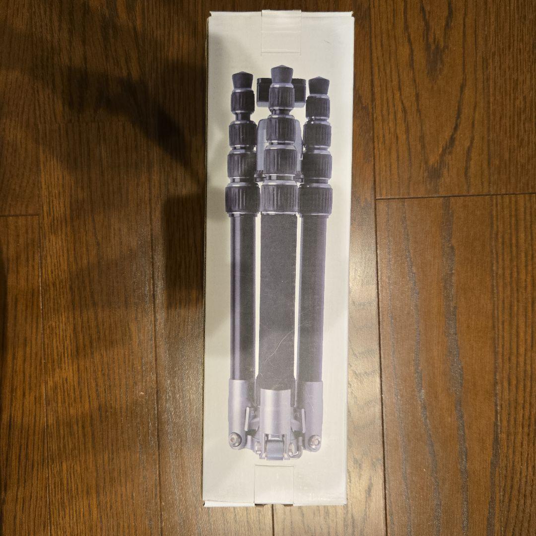 SONY α7 II ミラーレスカメラ 本体と付属品（新品三脚）