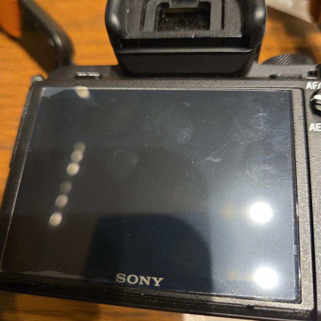 SONY α7 II ミラーレスカメラ 本体と付属品（新品三脚）