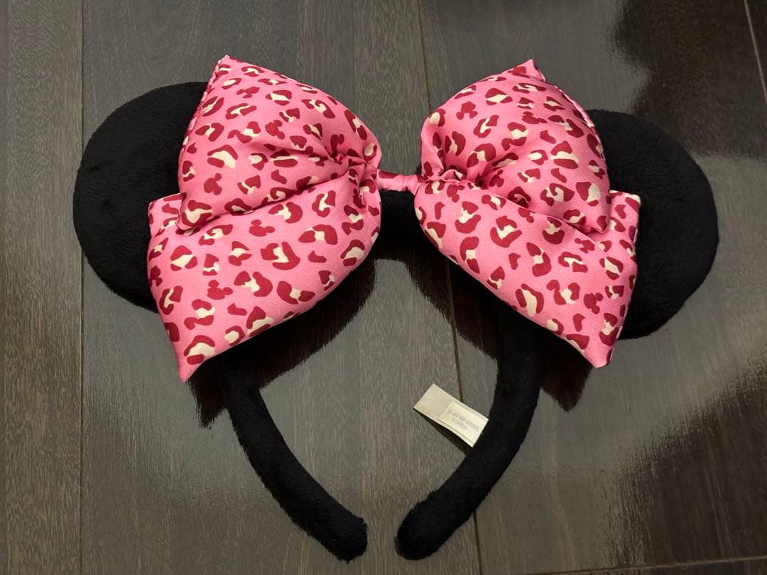ディズニー　ヒョウ柄リボン　ピンク　カチューシャ