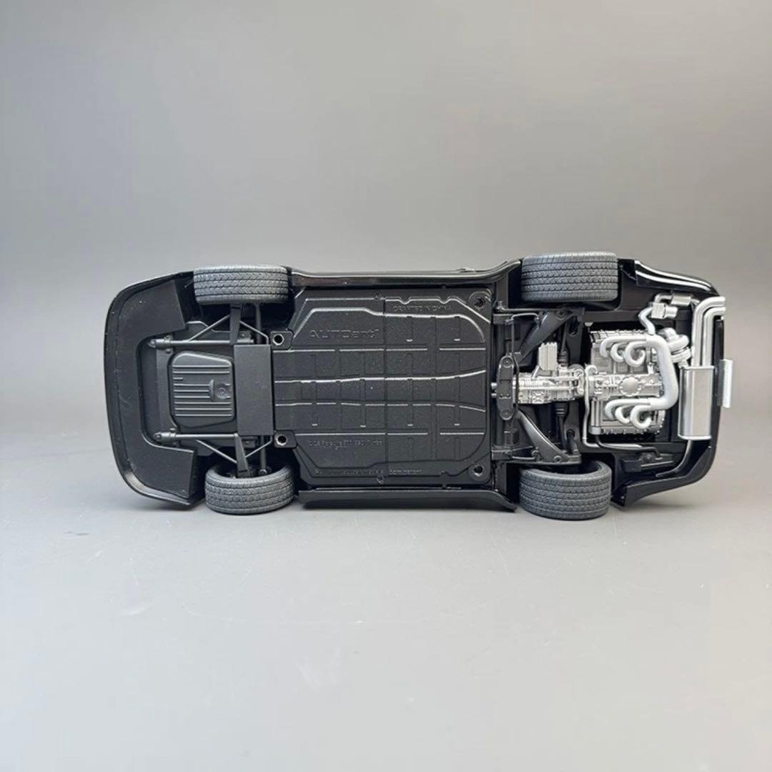 ポルシェ オートアート 1:18スケール 930ターボ ブラックバード