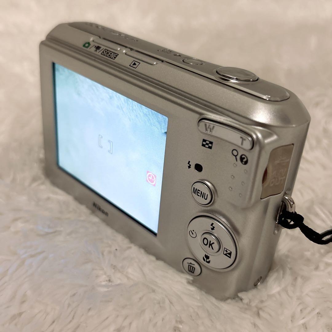 【美品】NIKON COOLPIX L19 デジタルカメラ シルバー
