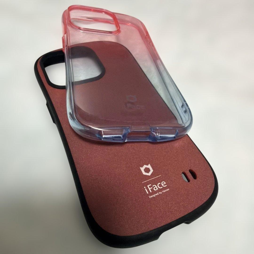 【美品】iPhone 15 Pro 256GB (カバー3個付き)