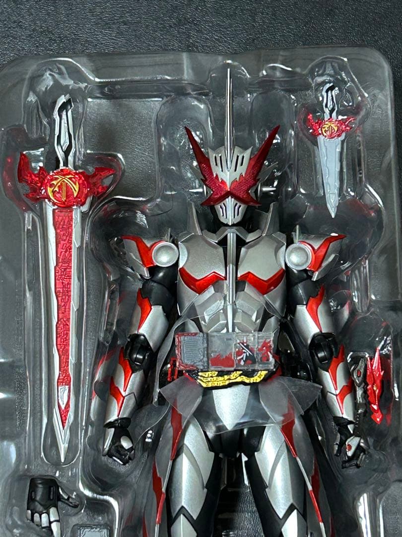S.H.Figuarts セイバードラゴニックナイト&プリミティブドラゴンセット