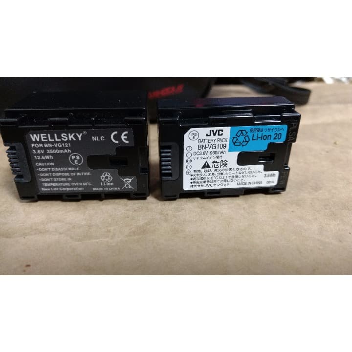 JVC Everio GZ-E170-B　ビデオカメラ＋三脚