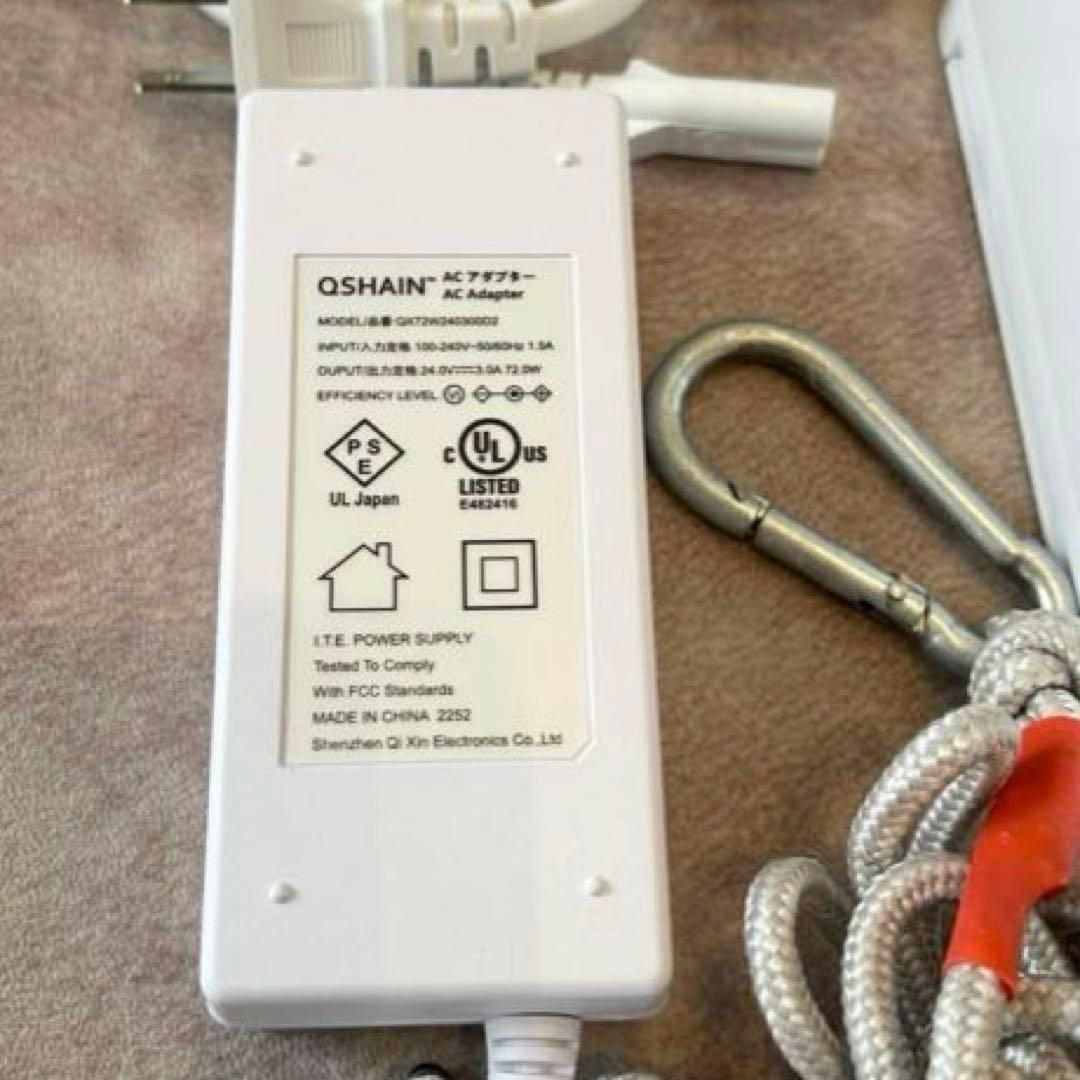 新品未使用 窓拭き 窓掃除ロボット 窓拭きロボット AI真空吸着 小型軽量