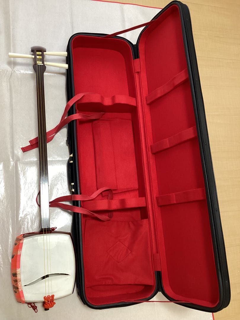 地唄三味線　中棹　ケース付き