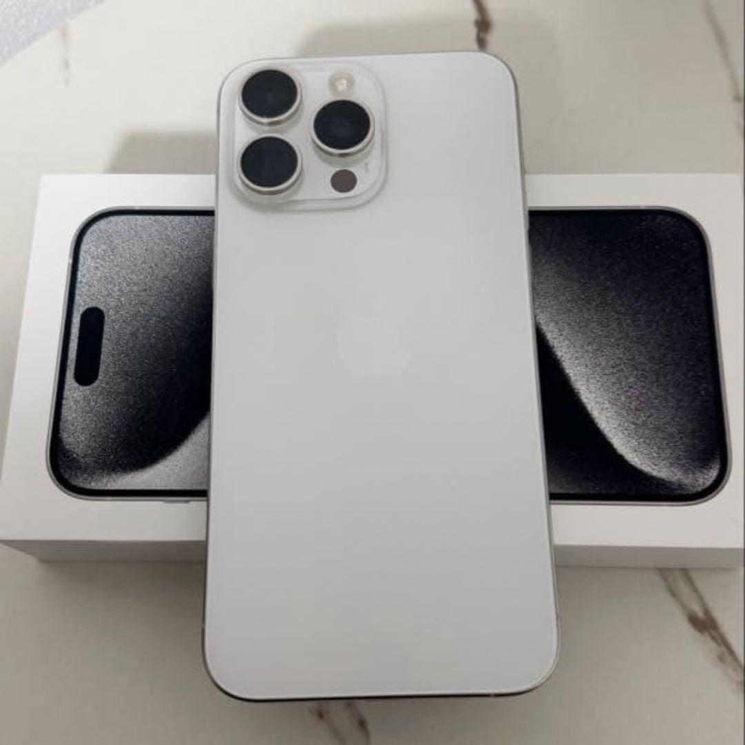 1*a様 iPhone15ProMAX 512GB