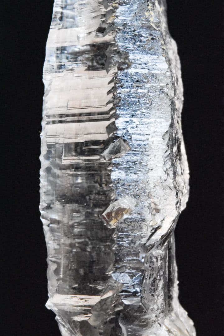 スイス テッシン州産 アイスクリスタル