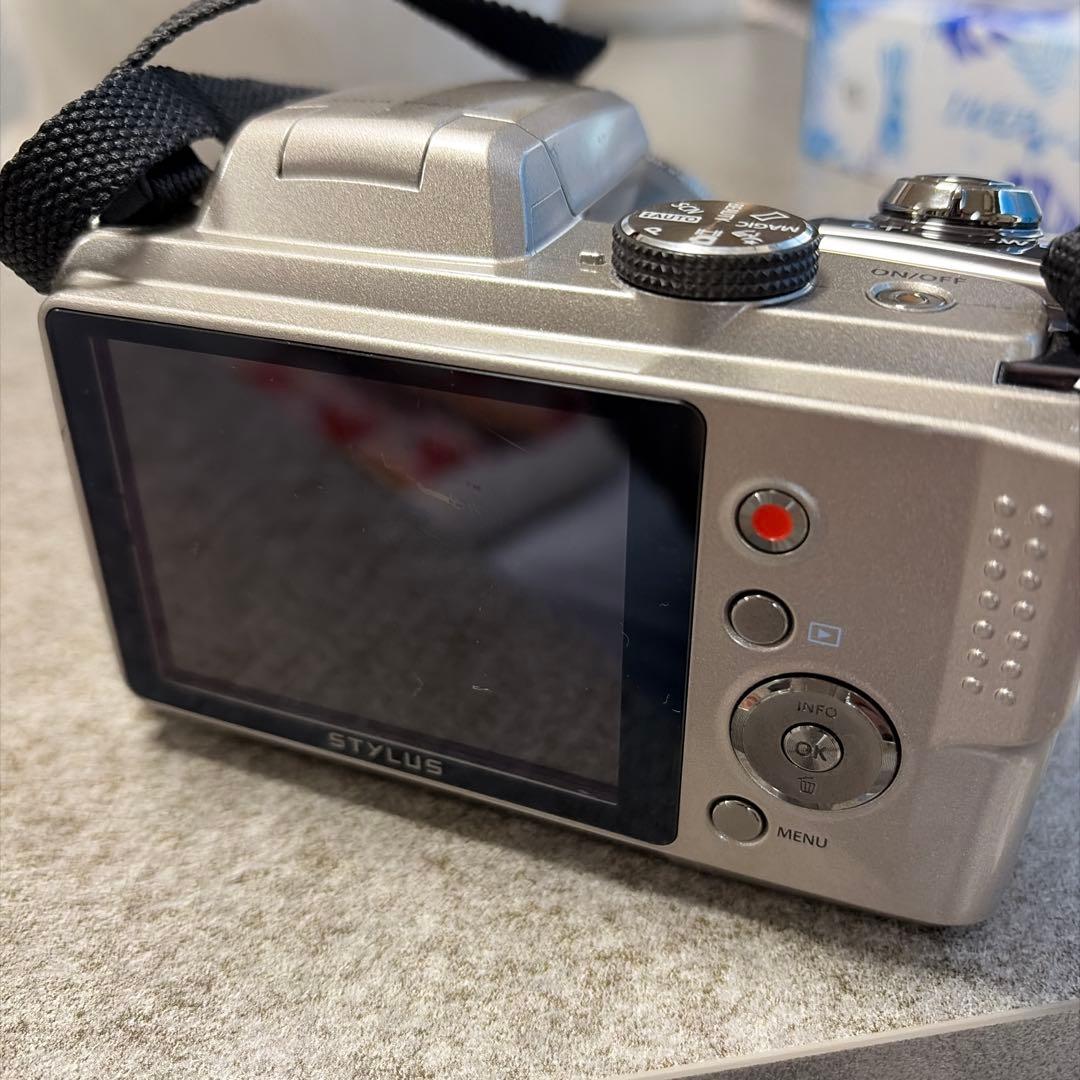 OLYMPUS スタイラス　SP-820UZ
