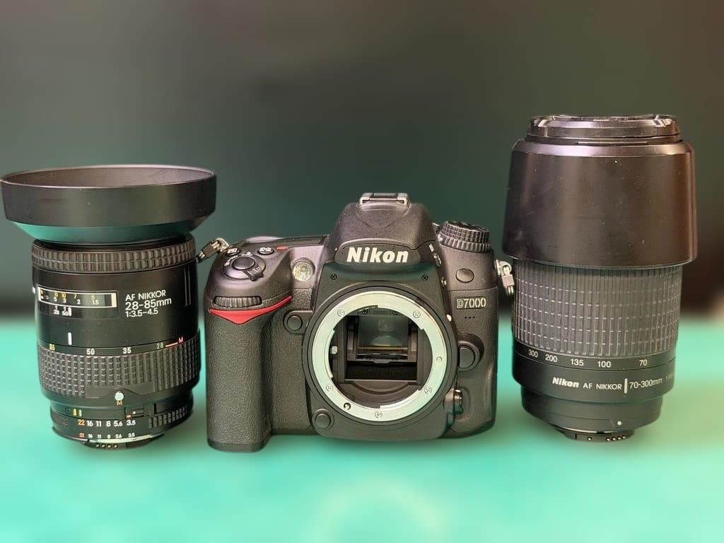 Nikon D7000 ショット数 408枚！ 純正レンズ２本付き