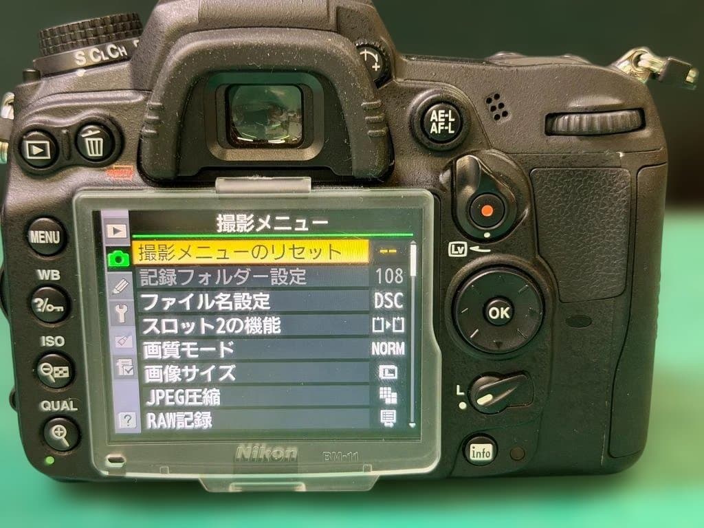 Nikon D7000 ショット数 408枚！ 純正レンズ２本付き
