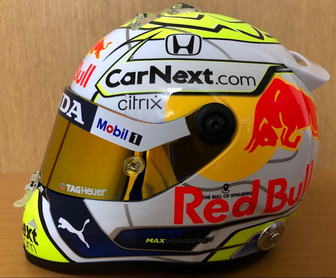 マックス・フェルスタッペン レッドブル1/2ヘルメット2021年オーストリアGP