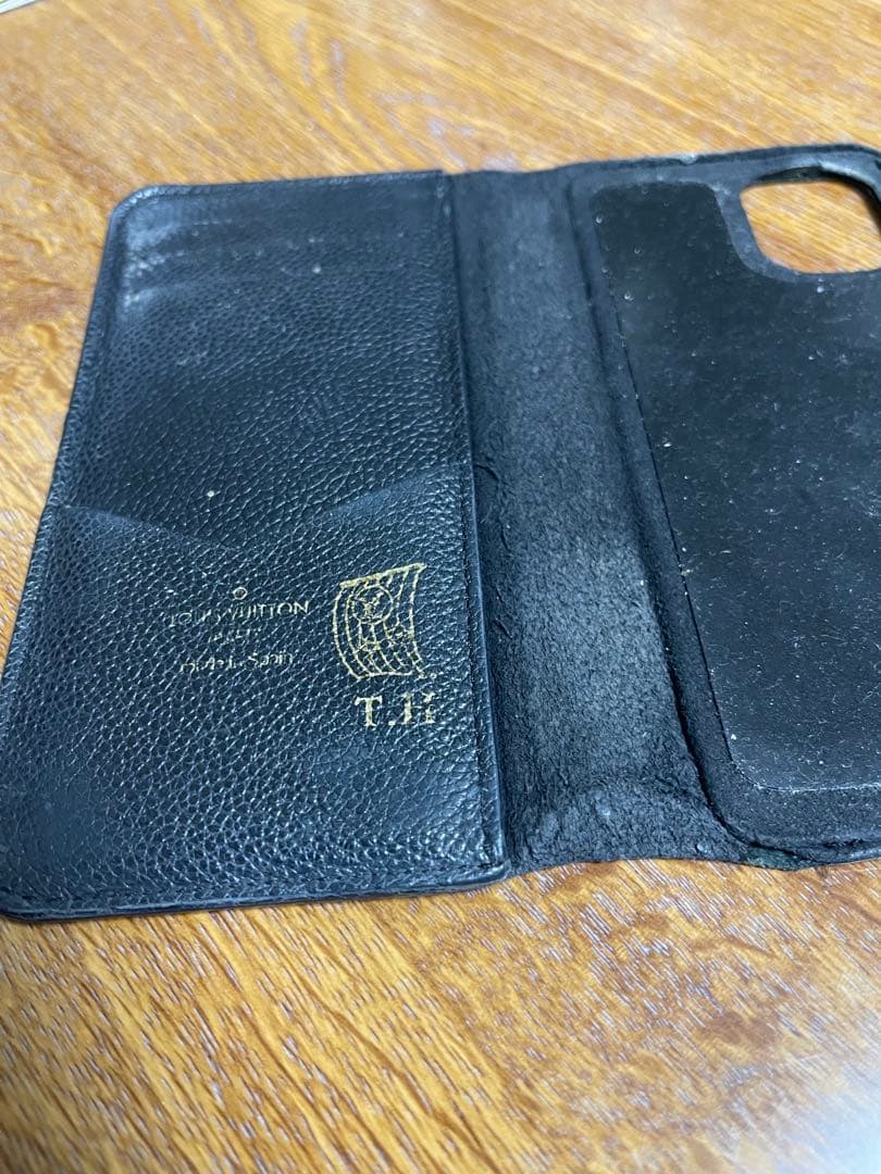 Louis Vuitton ブラック レザー 手帳型ケース
