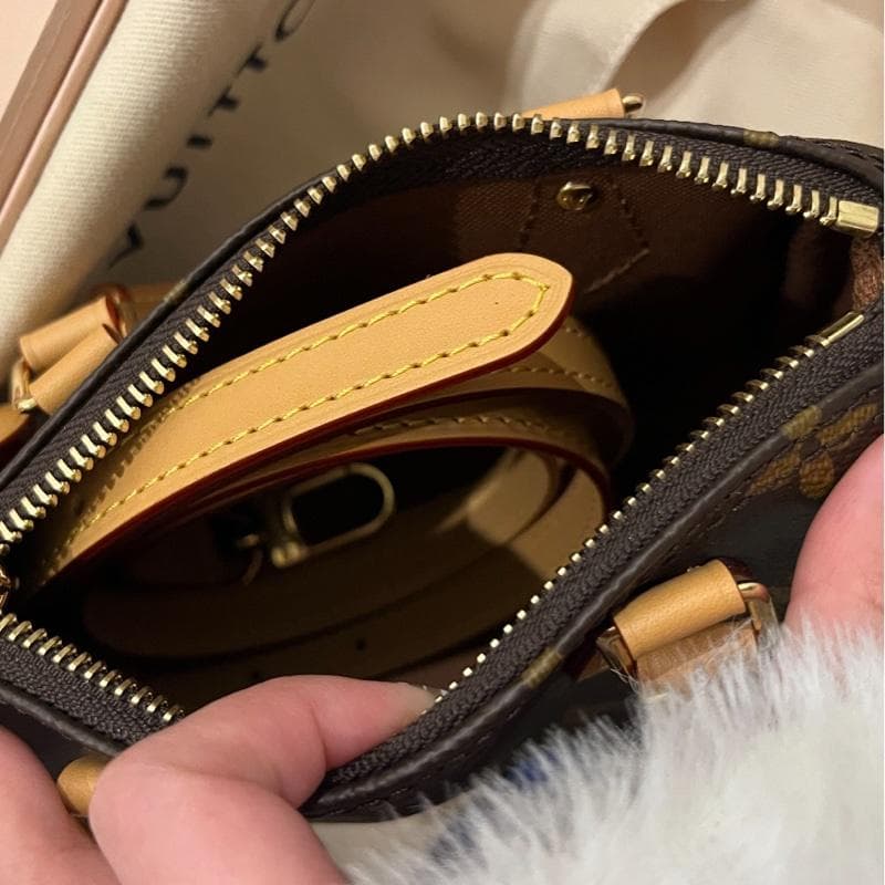 LOUIS⭐️V16cm Speedy nano モノグラム レザーバッグ