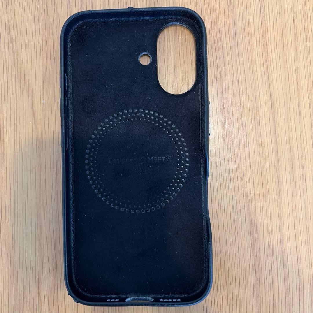 iPhone16 simフリー128G ブラックMOFTケースつき