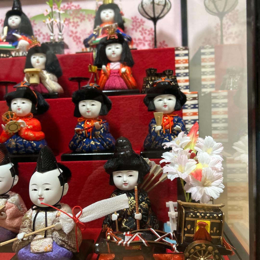 美品　オルゴール付き雛人形　ガラスケース入り　木目込