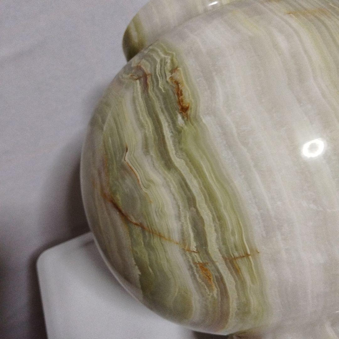 本物大理石の壺です。