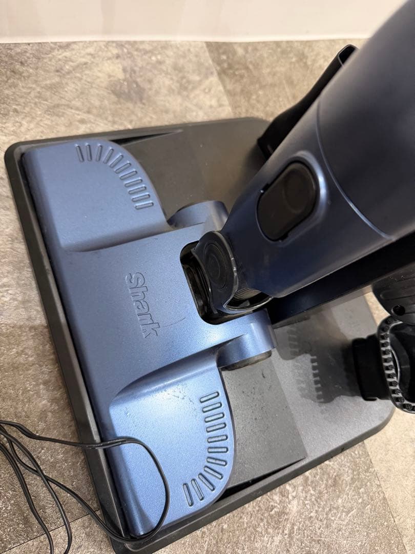 Shark ハンディ掃除機 CH966JBJ 充電式 動作OK